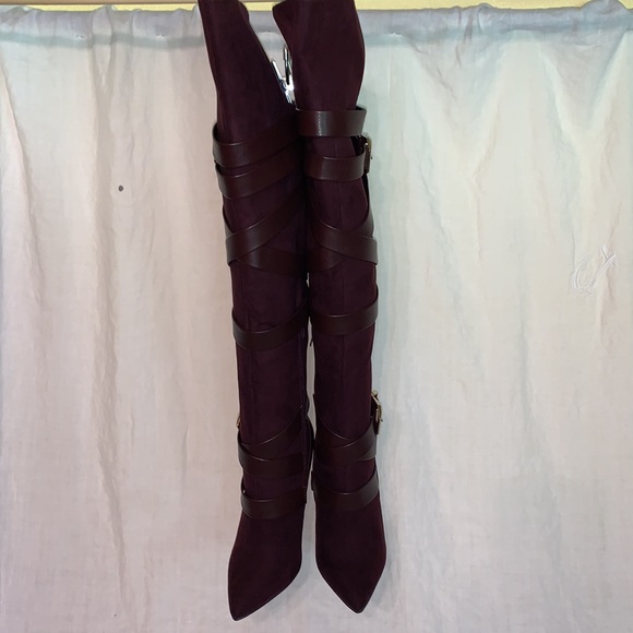 Heeled boots - Picture 2 of 7